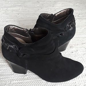 Andrew Geller Suede Boots